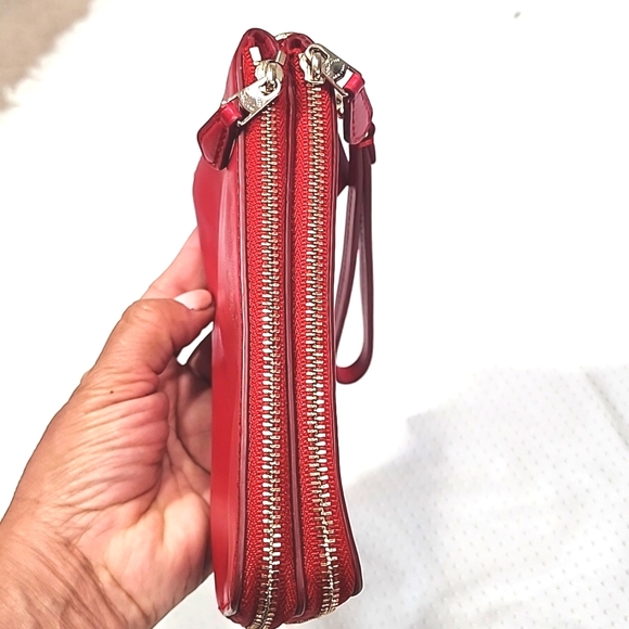 Coach Doble Zipper Red Soft Leather Wristlet . - Picture 5 of 15